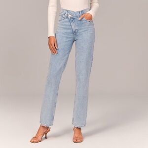 Ultra High Rise 90s Straight Jean